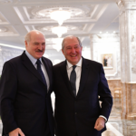 Лукашенко: “Поздравляю армянский народ с 75-летием Победы в Великой Отечественной войне”